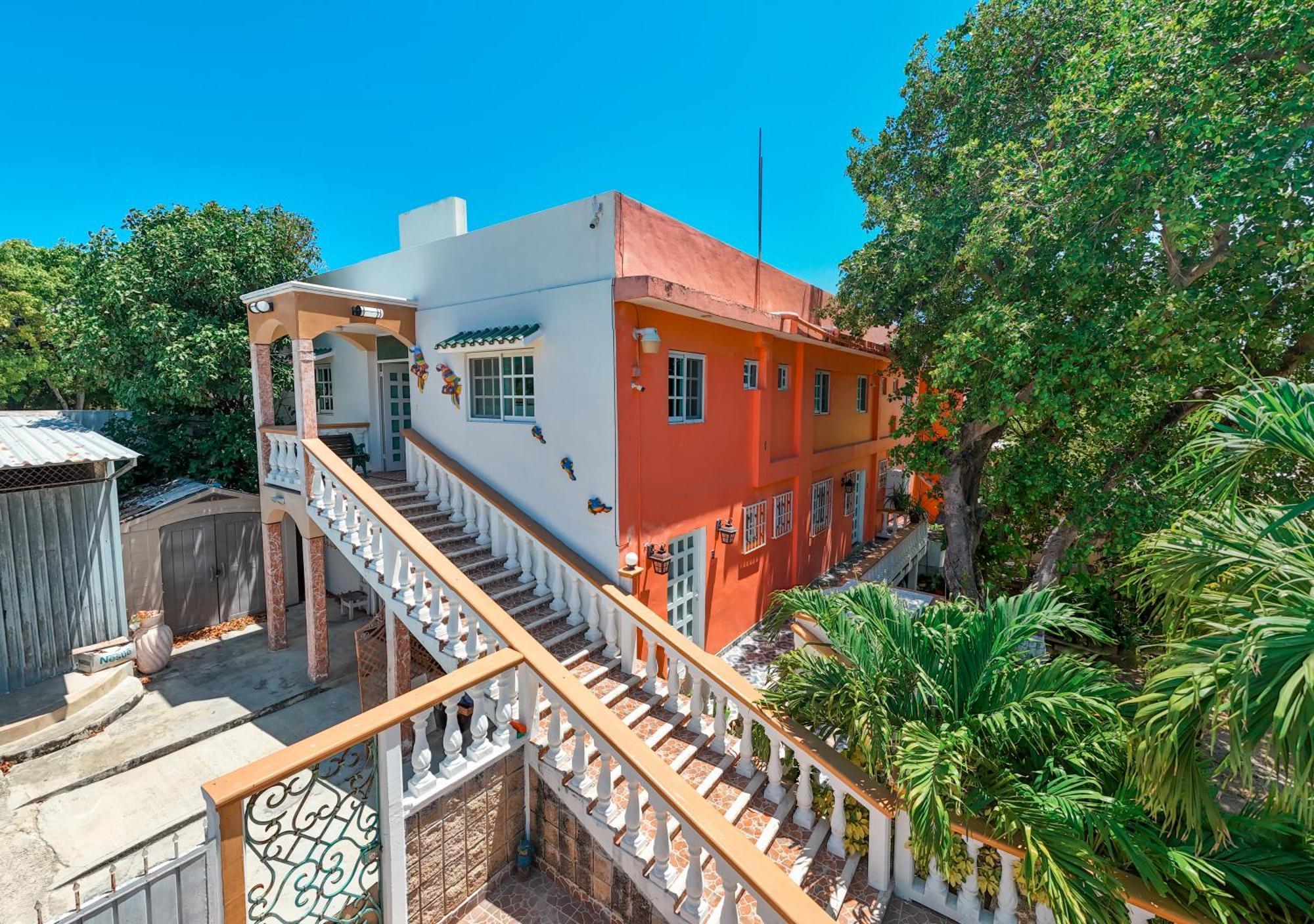 Pajaros Apartment